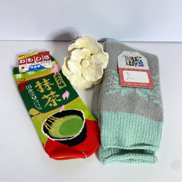 6 for $20❤️BNWT 2 pairs of socks 1 Muk Luks , 1 Colorful Tea-Themed Socks Set - Picture 1 of 6